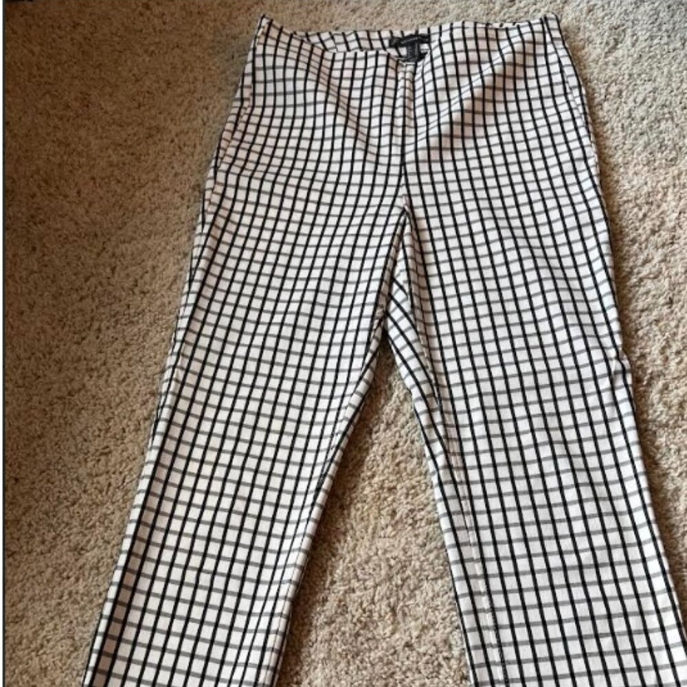 Adrianna Papell Women's Pants - Size 8  - Black and White Windowpane Plaid